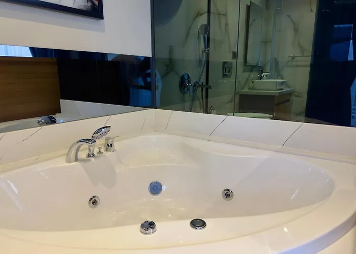 Burberry&sauna Whirlpool Turkish Bath Pool Bbq Villa Fethiye