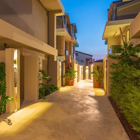 Burberry&sauna Whirlpool Turkish Bath Pool Bbq ヴィラ